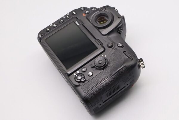 Nikon D850 45.7Mp Digital Slr Camera Body - Image 6