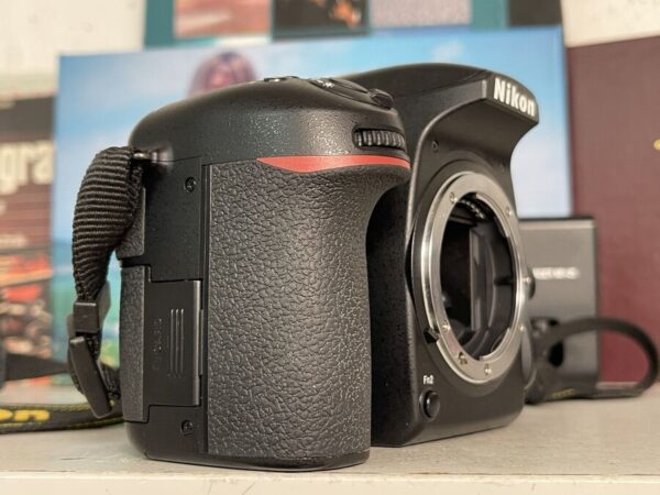 Nikon D7500 D 7500 Slr Film Camera Dx Slr Camera 20.9 Mp Body Near Mint Condition - Image 6