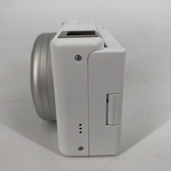 Sony Digital Camera Zv-1F 20.1Mp - Excellent Condition W/ Battery - Image 3