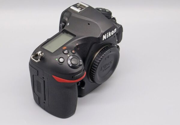 Nikon D850 45.7Mp Digital Slr Camera Body - Image 4