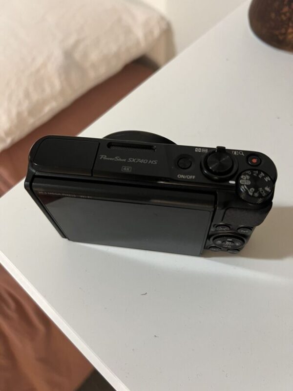 Canon Powershot Sx740 Hs 20.3Mp Point & Shoot Digital Camera Black - Pre Owned - Image 6