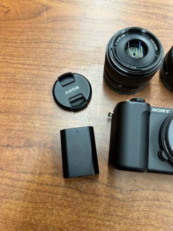 Sony Alpha Zv-E10 Ii Mirrorless Camera With Sel35F18 35Mm - Image 3