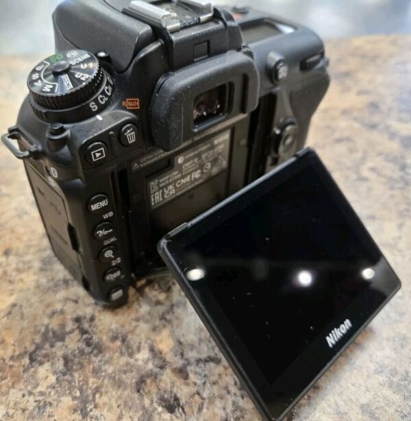 Nikon D7500 20.9Mp Digital Slr Camera - Black (Body Only) - Image 4