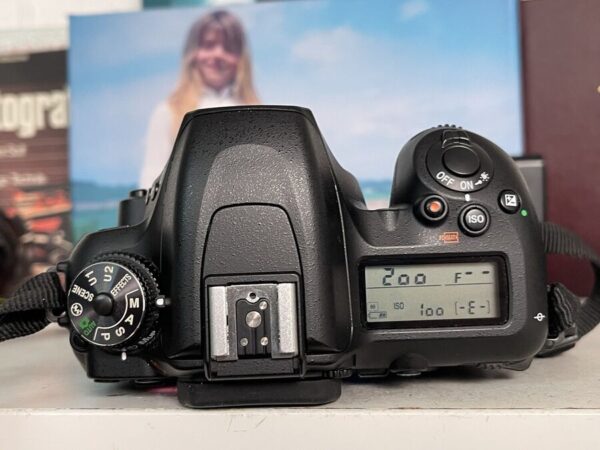 Nikon D7500 D 7500 Slr Film Camera Dx Slr Camera 20.9 Mp Body Near Mint Condition - Image 15