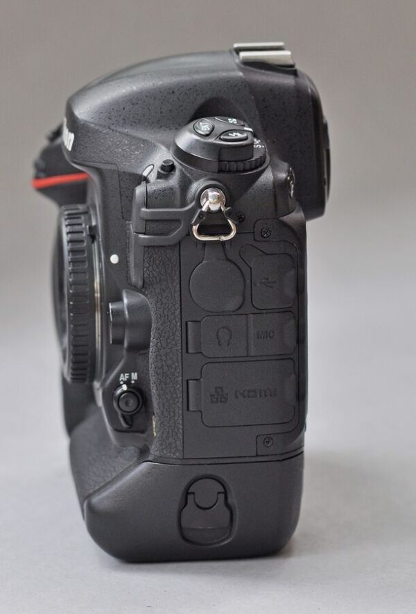 Nikon D4S 16.2Mp Digital Slr Camera Body
