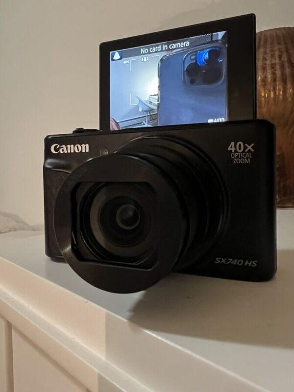 Canon Powershot Sx740 Hs 20.3Mp Point & Shoot Digital Camera Black - Pre Owned