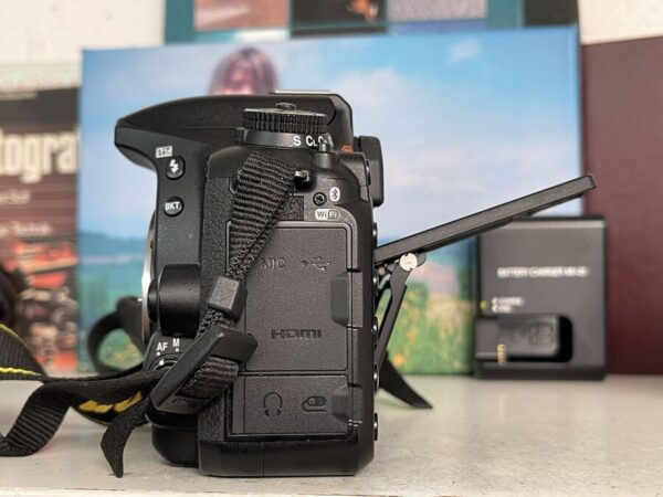 Nikon D7500 D 7500 Slr Film Camera Dx Slr Camera 20.9 Mp Body Near Mint Condition - Image 16