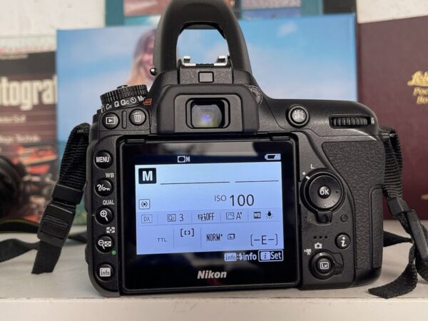 Nikon D7500 D 7500 Slr Film Camera Dx Slr Camera 20.9 Mp Body Near Mint Condition - Image 11