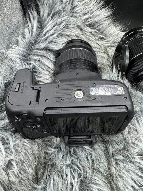 Canon Eos 77D 24.2 Mp Digital Slr Camera With Ef-S 18-55Mm & Ef-S 55-250Mm Lenses - Image 8