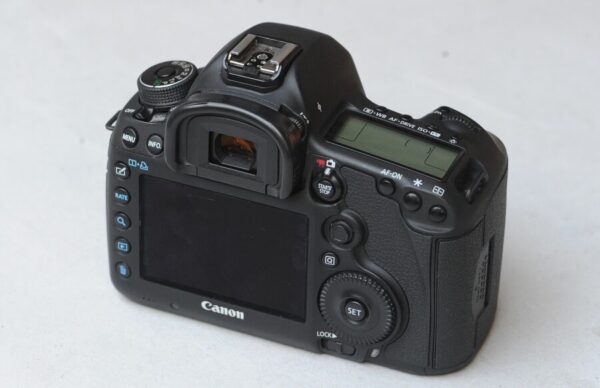 Canon Eos 5D Mark Iii 22.3 Mp Digital Slr Camera - Image 7
