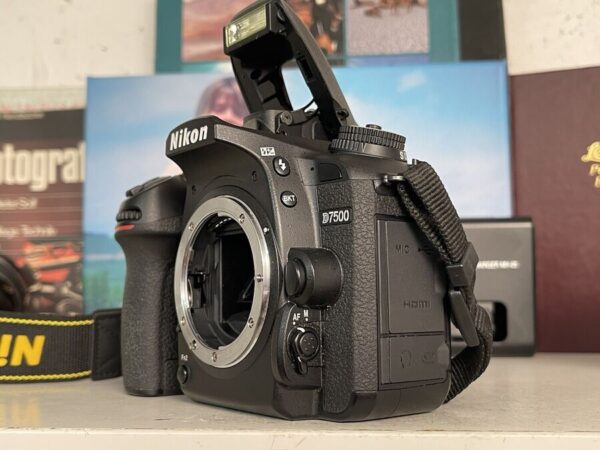 Nikon D7500 D 7500 Slr Film Camera Dx Slr Camera 20.9 Mp Body Near Mint Condition - Image 7