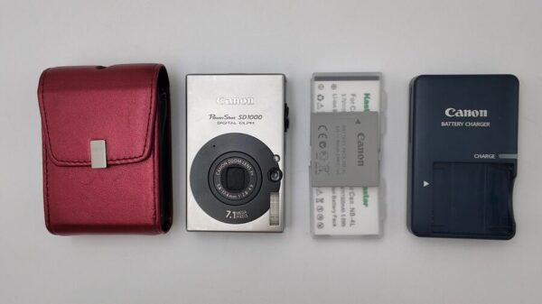 Canon Powershot Digital Elph Sd1000 / Ixus 70 Digital Camera Bundle! - Image 6