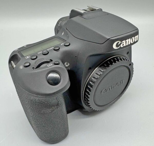 Canon Eos 90D 32.5 Mp Digital Slr Dslr Camera Body - Shutter Count: 9,000 - Image 4