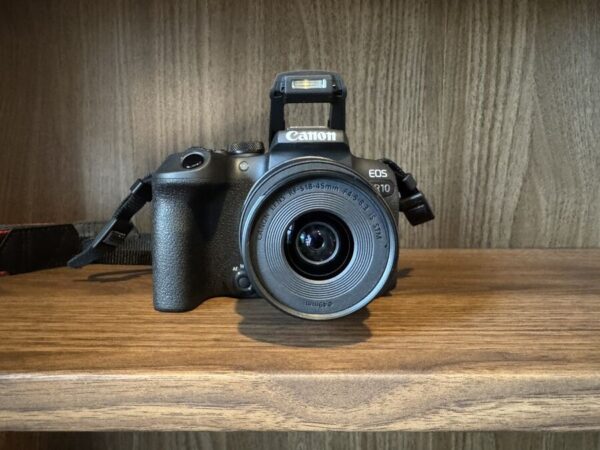 Canon Eos R10 Mirrorless Camera With Rf-S 18-45 F/4.5-6.3 Is Stm Lens - Black - Image 9