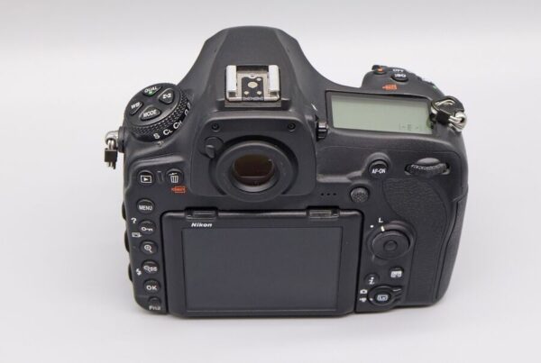 Nikon D850 45.7Mp Digital Slr Camera Body - Image 7