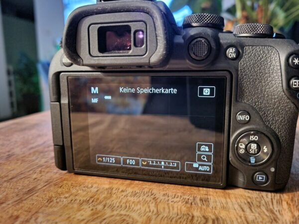 Canon Eos R10 24Mp Mirrorless System Camera - Black (Body Only) Mint Condition - Image 6