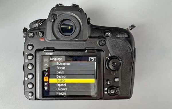 Nikon D850 45.7Mp Digital Slr Camera Body - Image 9
