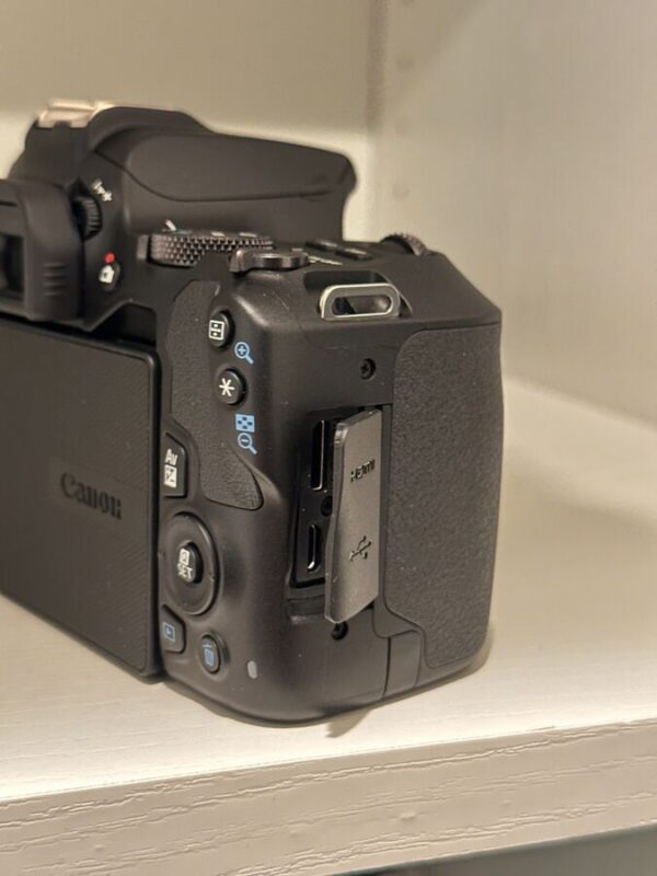 Canon Eos Rebel Sl3 250D Dslr Camera (Body) Black - Image 9
