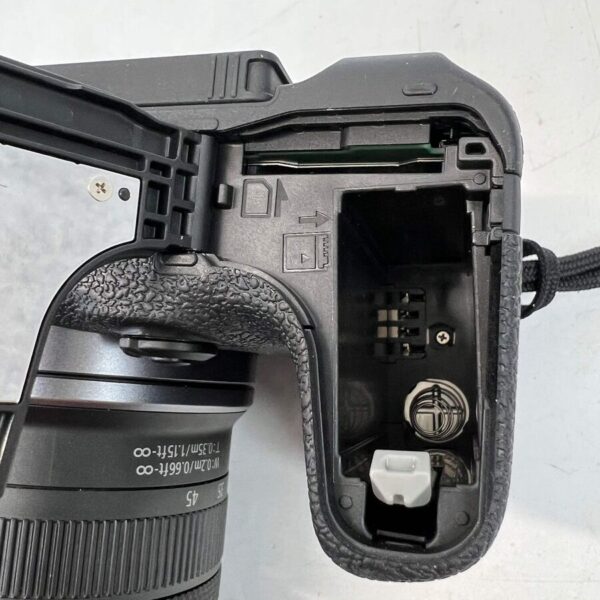 Canon Eos R10 24.2Mp Mirrorless Dslr - Image 14