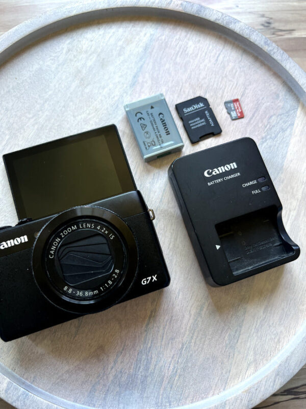 Canon Powershot G7 X Mark I Black 4.2X Optical Zoom 20.2 Mp Digital Camera - Image 3