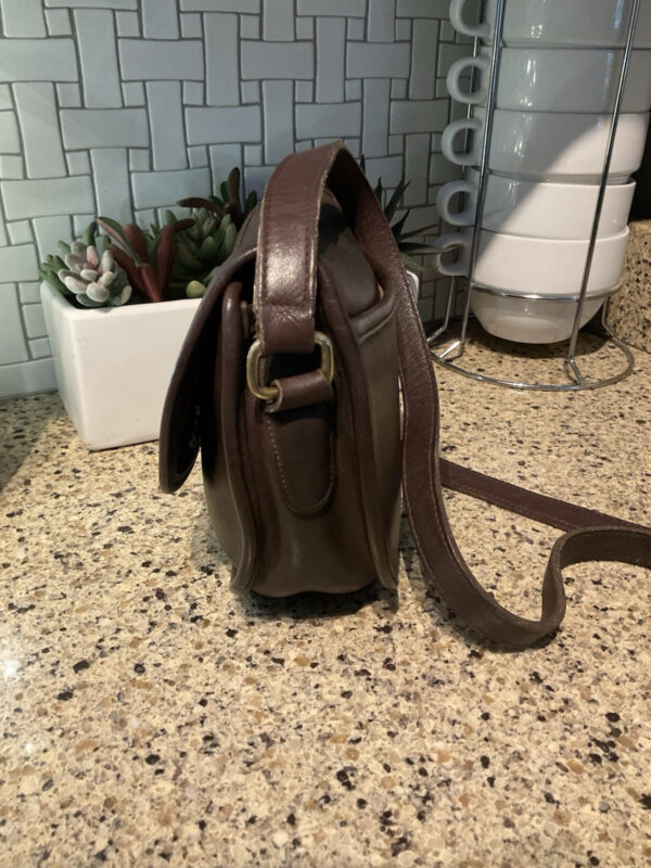 COACH Vintage Watson Bag Leather Crossbody Handbag 9981 Mahogany Brown - Image 4