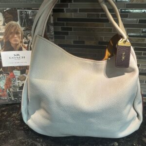 COACH 1941 BANDIT HOBO 39 Glovetanned Pebble Leather Handbag Chalk 86760