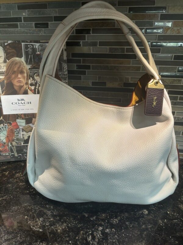 COACH 1941 BANDIT HOBO 39 Glovetanned Pebble Leather Handbag Chalk 86760