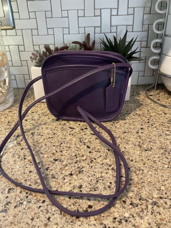 COACH VINTAGE HADLEY ZIP LEATHER CROSSBODY 9935 USA Purple