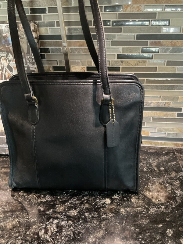 Coach Vintage Classic Compartment Tote Glovetanned Leather 9872 Black - Image 2