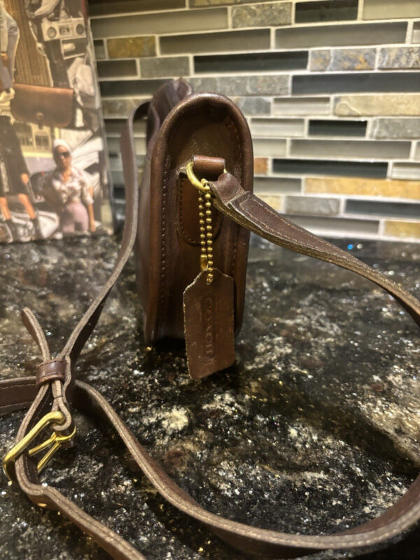 Vintage Coach Leather Zippered Wendie Swinger Crossbody 9031 Mahogany Brown - Image 4