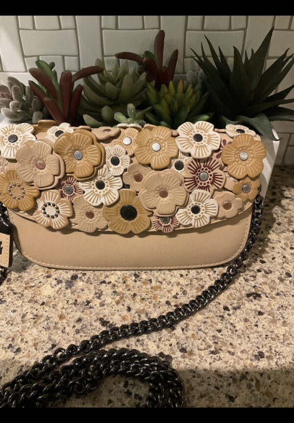 Coach 1941 Tea Rose Beechwood Clutch Glovetanned Leather 58181 - Image 3