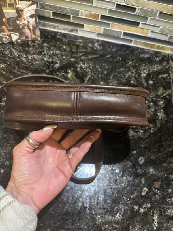 Vintage Coach Leather Zippered Wendie Swinger Crossbody 9031 Mahogany Brown - Image 6