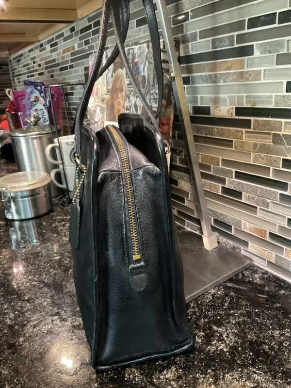 Coach Vintage Classic Compartment Tote Glovetanned Leather 9872 Black - Image 4
