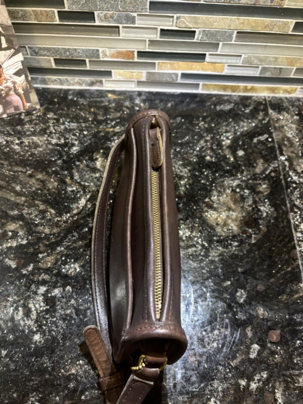 Vintage Coach Leather Zippered Wendie Swinger Crossbody 9031 Mahogany Brown - Image 5