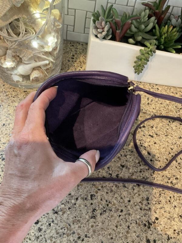 COACH VINTAGE HADLEY ZIP LEATHER CROSSBODY 9935 USA Purple - Image 9